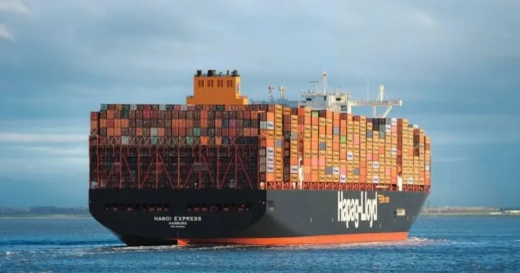 Hapag-Lloyd-vessel